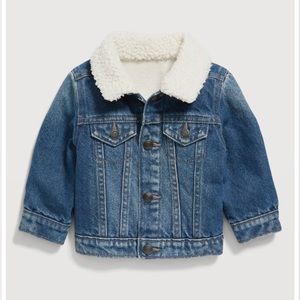 Toddler Sherpa lined denim jacket size 4T. Great condition!